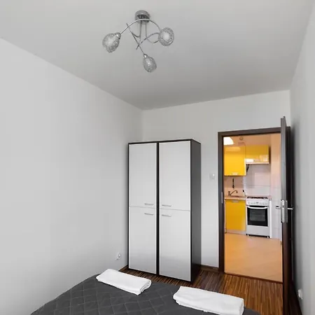 Shortstaypoland Dickensa