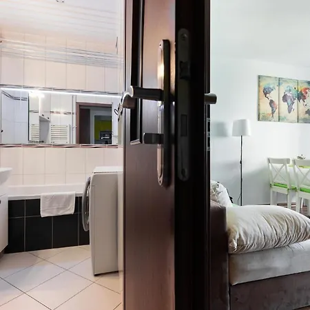 Apartment Shortstaypoland Dickensa Warschau