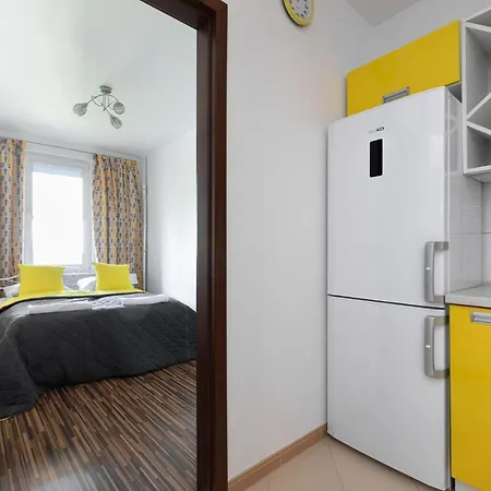 Shortstaypoland Dickensa * Warschau